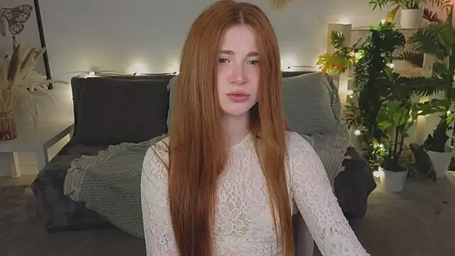 Snapshot of Freckle_Diyana chatting on June 24, 2026, 3:54 pm Freckle Diyana online show from June 24, 2026, 3:54 pm