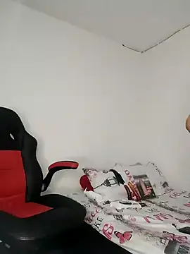 Fanny Klean online show from February 1, 2025, 9:21 am