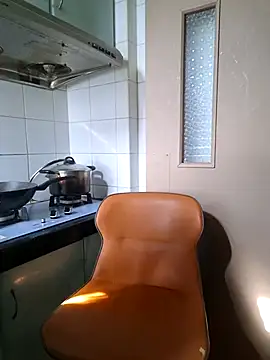 Snapshot of LenaShow chatting on February 22, 2026, 7:11 am LenaShow online show from February 22, 2026, 7:11 am