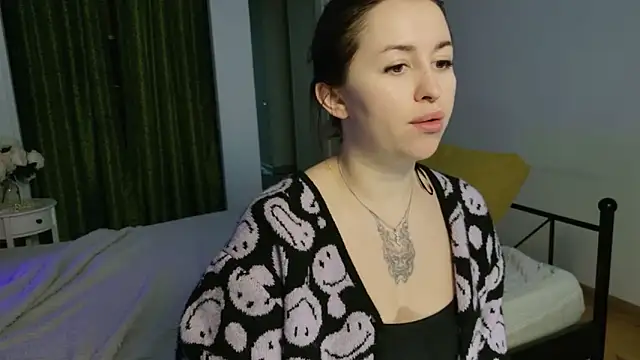 VioletCatt online show from April 23, 2026, 5:36 am