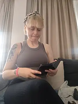 MySweetcum69 online show from April 17, 2026, 9:56 am