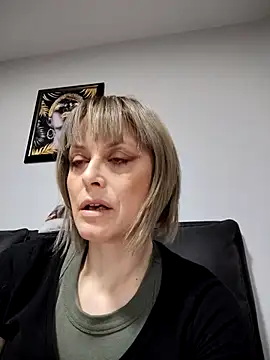 Snapshot of MySweetcum69 chatting on November 17, 2025, 3:05 pm MySweetcum69 online show from November 17, 2025, 3:05 pm