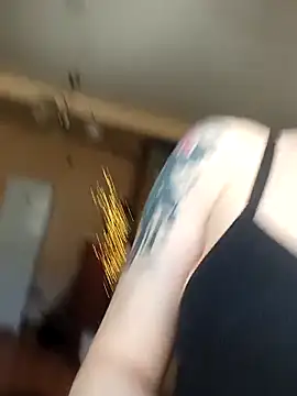 Snapshot of MySweetcum69 chatting on October 25, 2025, 9:41 am MySweetcum69 online show from October 25, 2025, 9:41 am