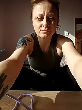 Snapshot of MySweetcum69 chatting on November 4, 2025, 7:23 am MySweetcum69 online show from November 4, 2025, 7:23 am