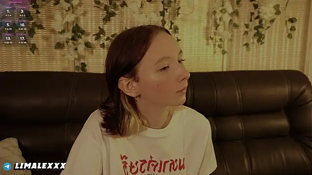 Snapshot of LimaLexxx chatting on November 4, 2025, 4:22 pm LimaLexxx online show from November 4, 2025, 4:22 pm