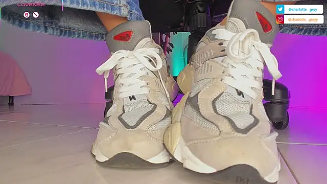 charlotte  grey online show from September 8, 2025, 7:57 pm