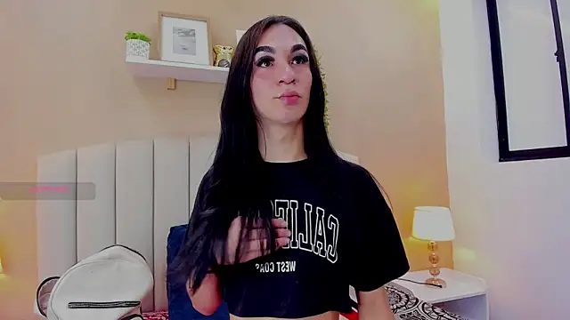 Snapshot of Mia_thompson_19 chatting on June 27, 2026, 8:26 pm Mia thompson 19 online show from June 27, 2026, 8:26 pm