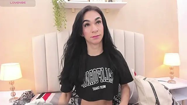 Mia thompson 19 online show from January 11, 2026, 7:10 pm