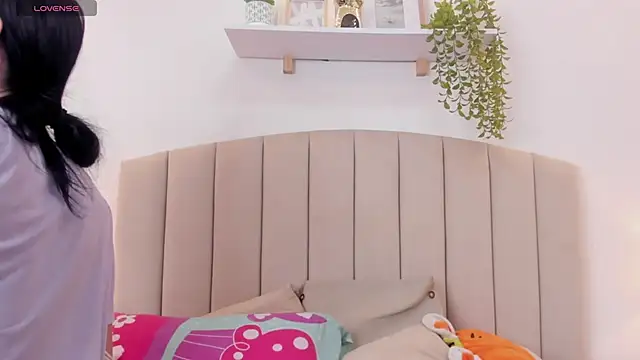 Snapshot of Mia_thompson_19 chatting on October 20, 2025, 7:58 pm Mia thompson 19 online show from October 20, 2025, 7:58 pm