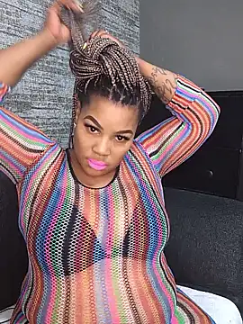 Snapshot of ExclusiveLeexx chatting on November 7, 2025, 1:04 pm ExclusiveLeexx online show from November 7, 2025, 1:04 pm