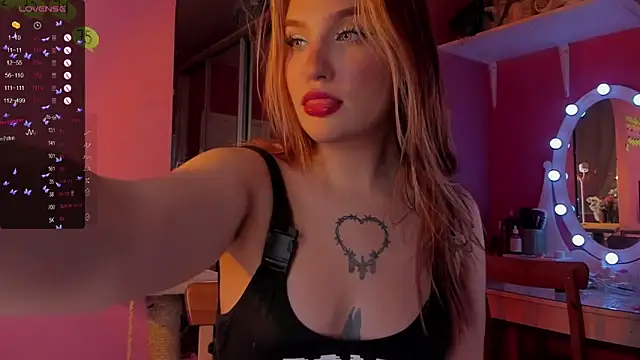 CarolineLovers online show from October 20, 2025, 8:53 pm