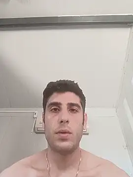 Snapshot of arenn1997 chatting on June 16, 2026, 12:05 pm arenn1997 online show from June 16, 2026, 12:05 pm