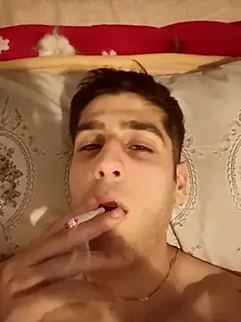 arenn1997 online show from December 19, 2025, 12:14 am