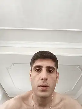 Snapshot of arenn1997 chatting on October 21, 2025, 12:26 pm arenn1997 online show from October 21, 2025, 12:26 pm