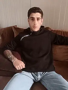 arenn1997 online show from March 13, 2026, 12:10 pm