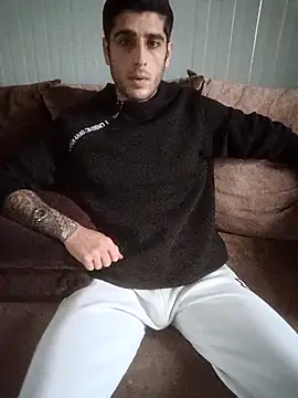 arenn1997 online show from April 17, 2026, 12:08 pm