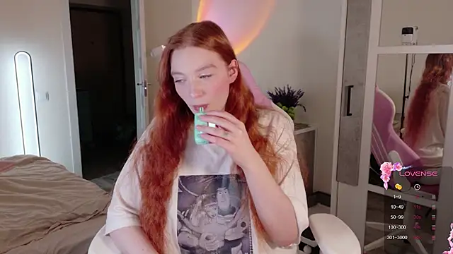 cinnabon girls online show from November 13, 2025, 11:30 pm