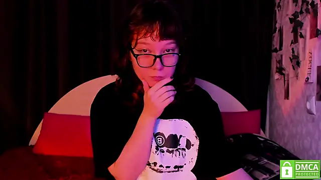 dreamgirllovee online show from October 27, 2025, 2:01 am