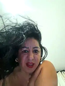 Snapshot of viollett_28 chatting on January 6, 2025, 11:41 pm viollett 28 online show from January 6, 2025, 11:41 pm