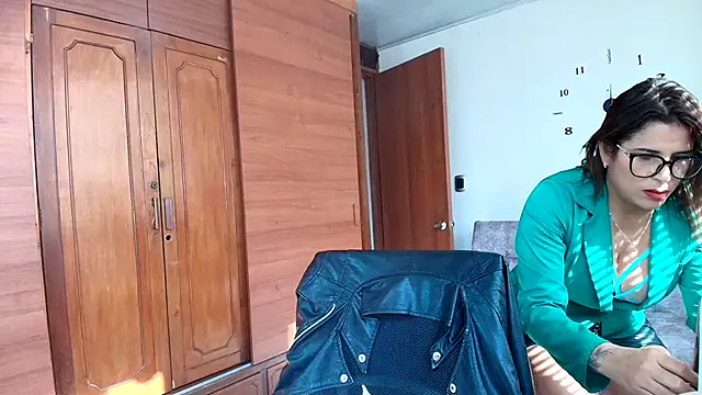 Snapshot of Majo_Soussa chatting on April 18, 2026, 1:24 pm Majo Soussa online show from April 18, 2026, 1:24 pm