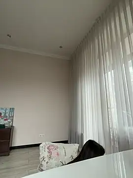 Hott Lolla online show from February 11, 2026, 8:14 am