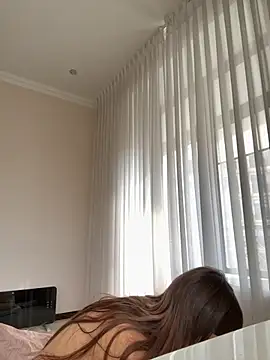 Hott Lolla online show from November 2, 2025, 8:41 am