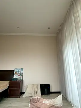 Hott Lolla online show from November 10, 2025, 7:57 am