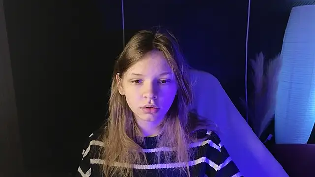 LitaBrom online show from October 15, 2025, 7:49 am