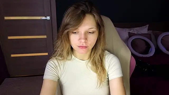 LitaBrom online show from September 26, 2025, 8:10 am