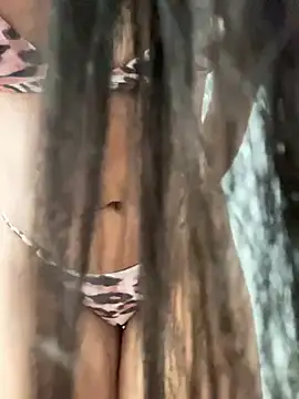 Snapshot of Pinkhotbaby chatting on February 27, 2025, 4:54 pm Pinkhotbaby online show from February 27, 2025, 4:54 pm