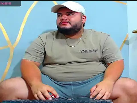 damian chubby online show from November 11, 2025, 3:34 am