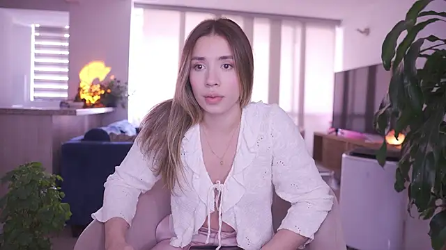 honeyann08 online show from October 21, 2025, 7:35 pm