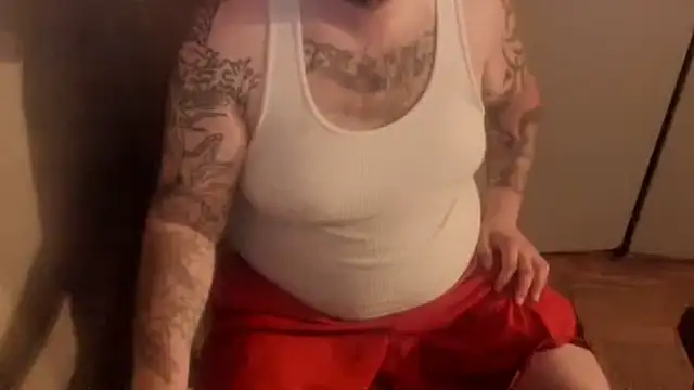 chubbycloudybottom online show from April 18, 2026, 5:32 am