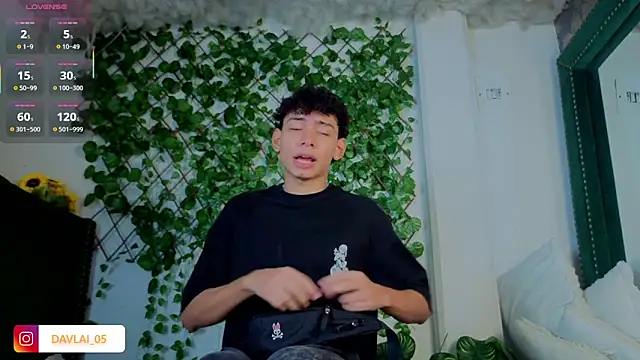 Daviid laidd online show from November 15, 2025, 8:46 pm