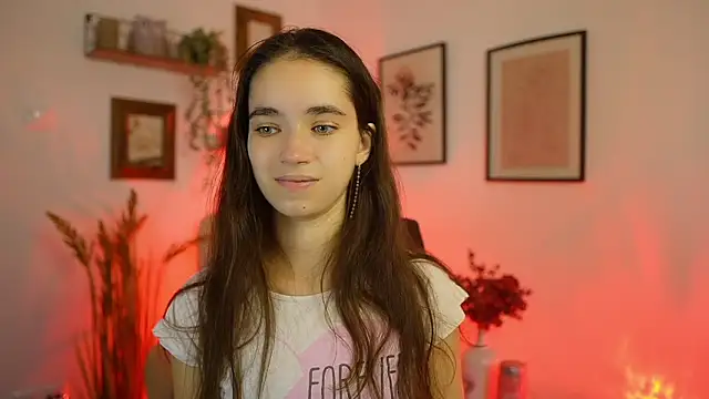 Gia Paige18 online show from September 22, 2025, 12:55 pm