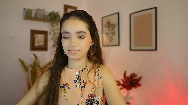 Gia Paige18 online show from October 14, 2025, 1:01 pm