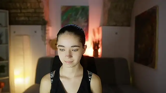 Gia Paige18 online show from March 13, 2025, 9:10 am