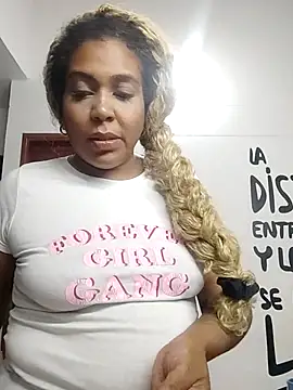 ELLA KELLY online show from November 27, 2025, 11:32 am