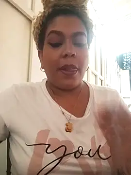 Snapshot of ELLA_KELLY chatting on February 10, 2026, 12:04 pm ELLA KELLY online show from February 10, 2026, 12:04 pm