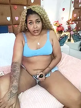 Snapshot of ELLA_KELLY chatting on February 17, 2026, 11:51 am ELLA KELLY online show from February 17, 2026, 11:51 am