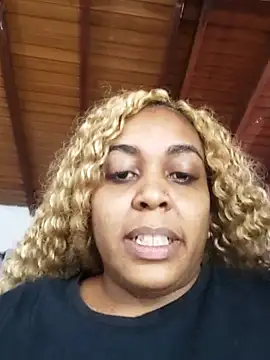 ELLA KELLY online show from January 9, 2026, 11:50 am