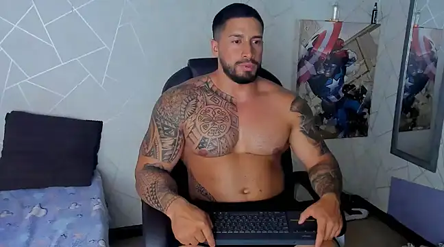 Snapshot of Cristian_Walker chatting on February 22, 2025, 8:31 pm Cristian Walker online show from February 22, 2025, 8:31 pm