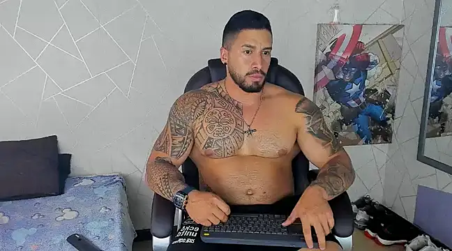 Snapshot of Cristian_Walker chatting on March 18, 2025, 8:05 pm Cristian Walker online show from March 18, 2025, 8:05 pm