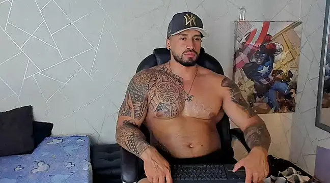 Snapshot of Cristian_Walker chatting on March 22, 2025, 10:37 pm Cristian Walker online show from March 22, 2025, 10:37 pm