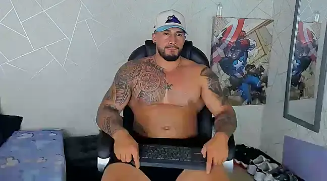 Snapshot of Cristian_Walker chatting on March 23, 2025, 1:42 am Cristian Walker online show from March 23, 2025, 1:42 am