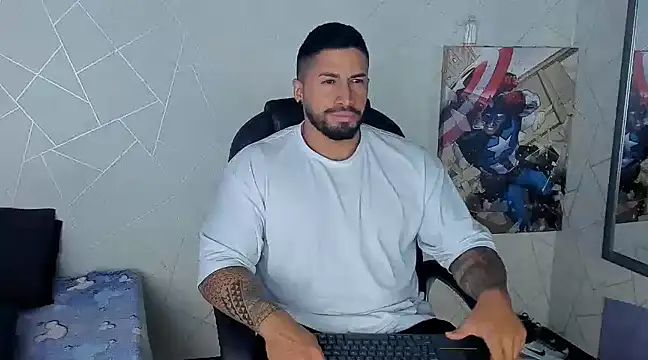 Snapshot of Cristian_Walker chatting on March 17, 2025, 12:35 pm Cristian Walker online show from March 17, 2025, 12:35 pm