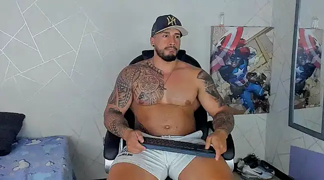 Snapshot of Cristian_Walker chatting on March 13, 2025, 6:34 pm Cristian Walker online show from March 13, 2025, 6:34 pm