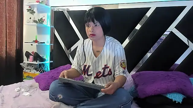 1lovelygirls online show from March 18, 2025, 3:22 pm