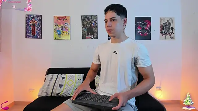 jonathanjoestar  online show from December 20, 2025, 1:03 pm