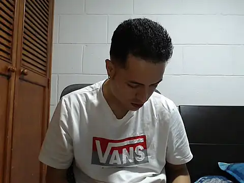 dimitriquiet05 online show from February 23, 2026, 10:16 am